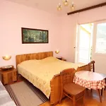 With A Parking Space - 7994 Διαμέρισμα Cres