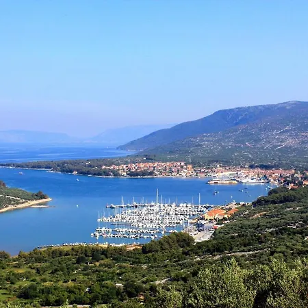 Apartment With A Parking Space - 7994 *