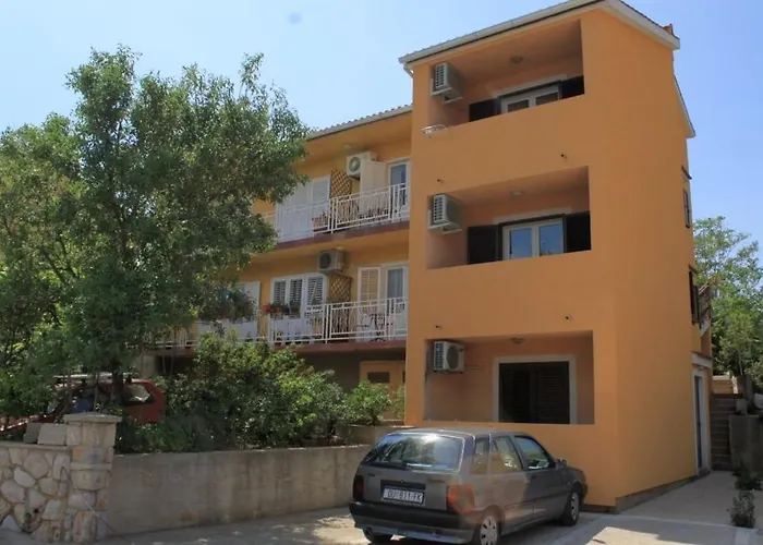 With A Parking Space - 7994 Apartmán Cres