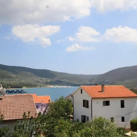 With A Parking Space - 7994