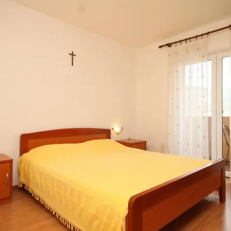 With A Parking Space - 7994 アパート